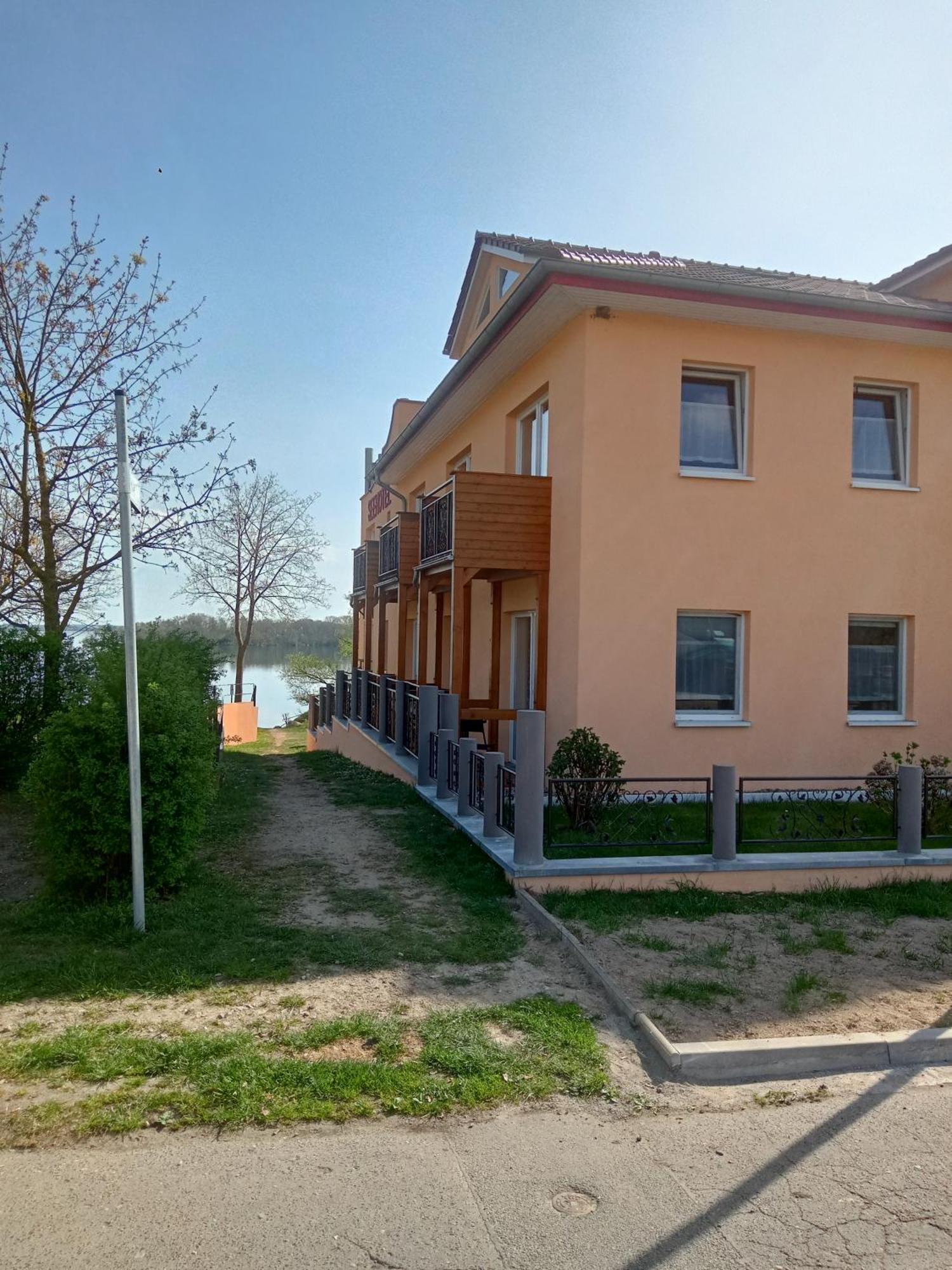 Seehotel Bad Kleinen Exterior foto