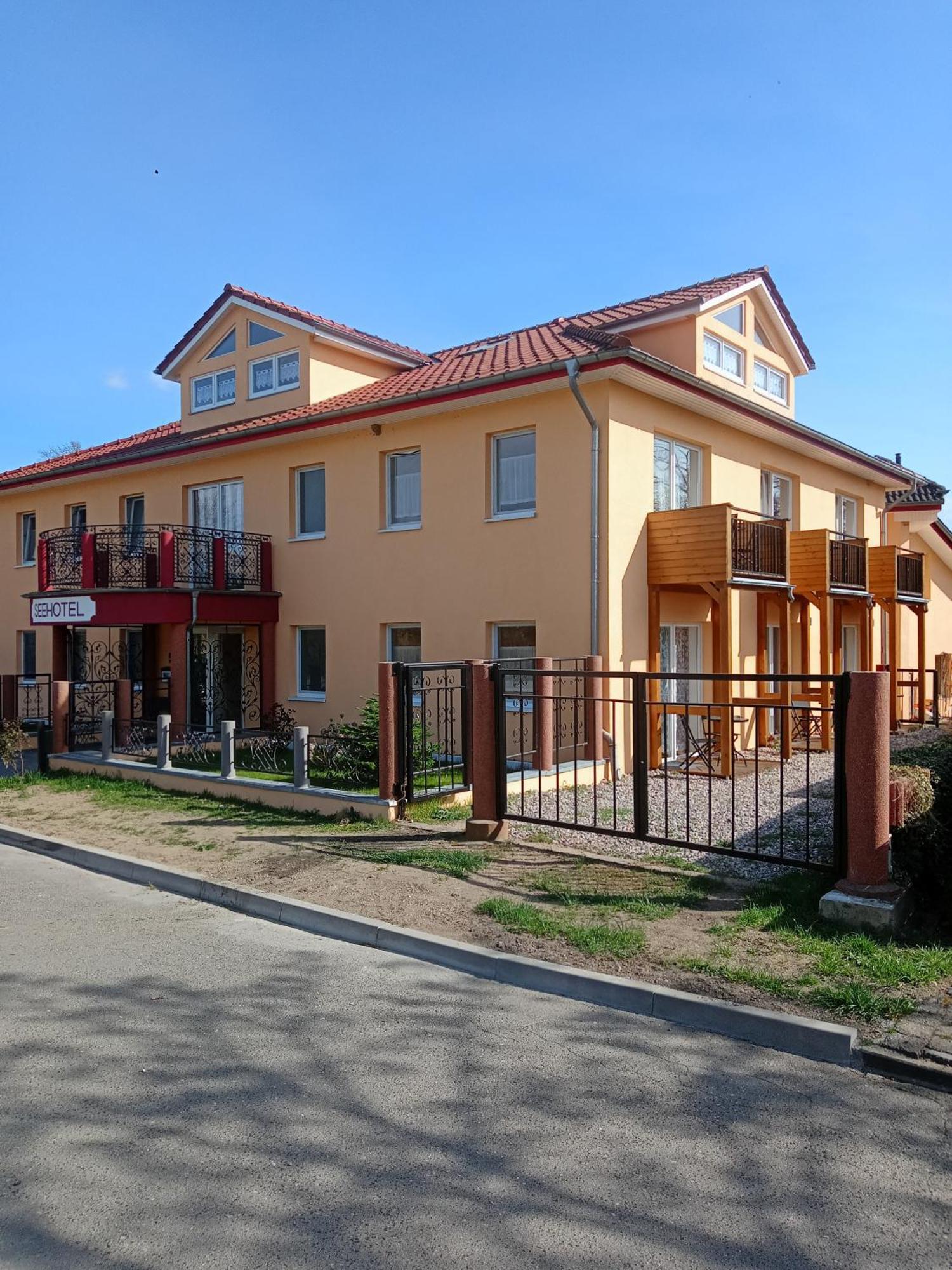 Seehotel Bad Kleinen Exterior foto